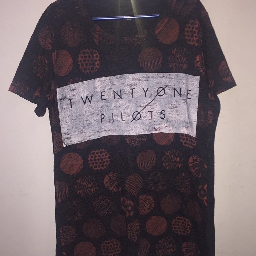 Twenty-one pilots shirt
